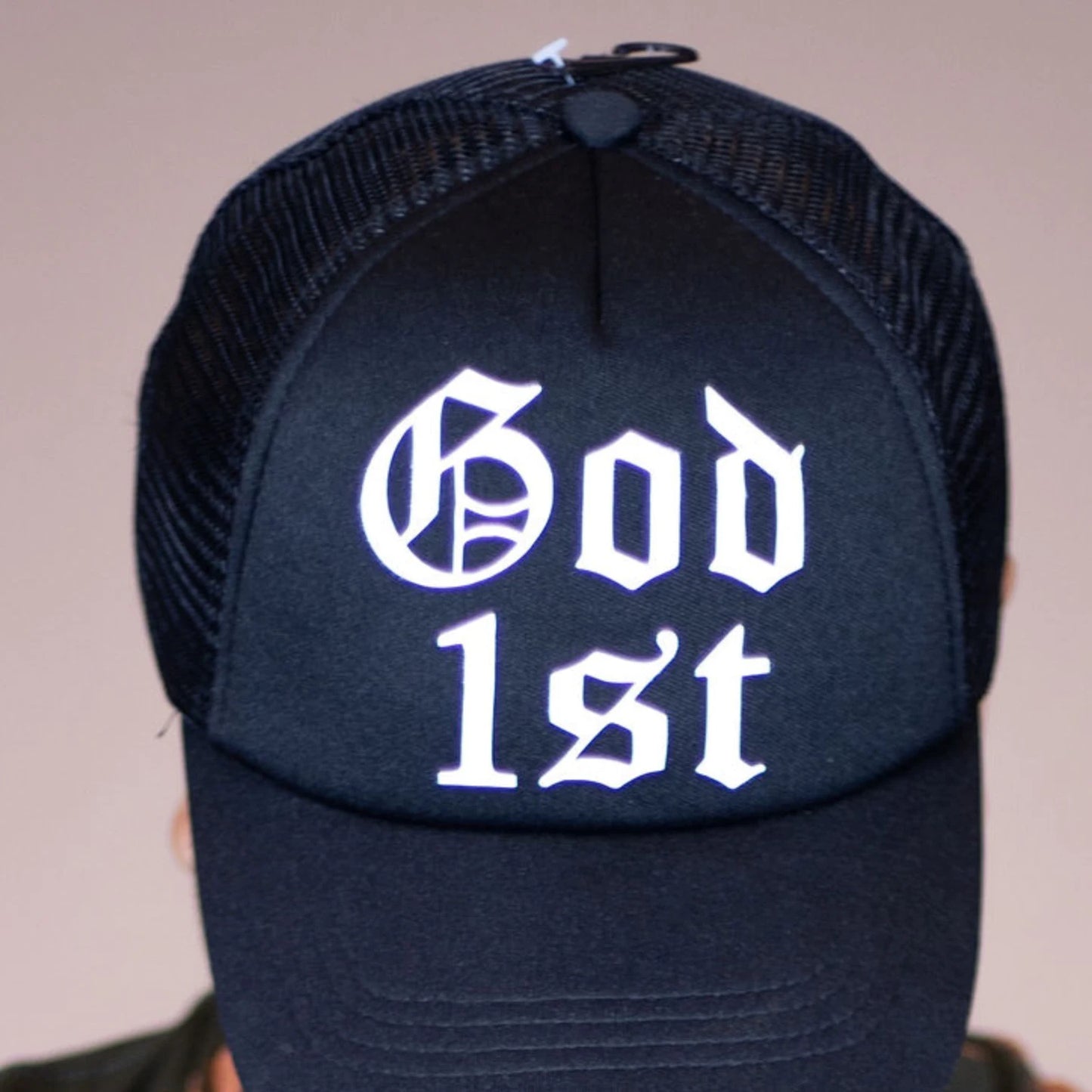 gOd fiRsT tRuckEr hAt